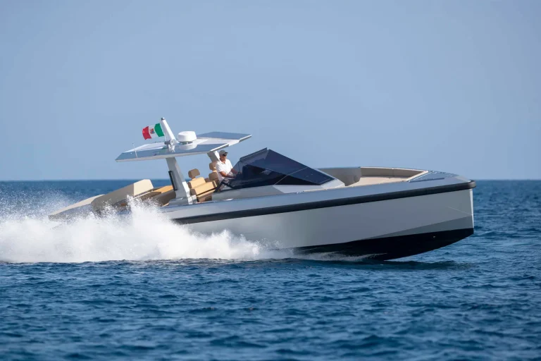 Wallywallytender48Outside_0004_49390
