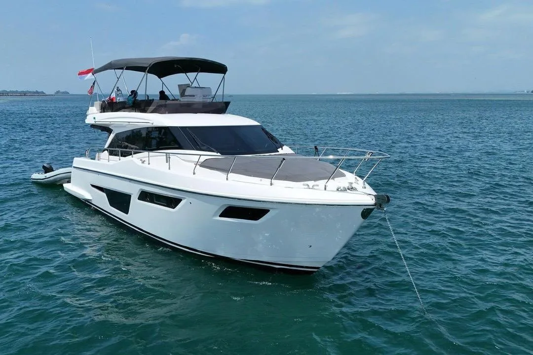 2023-FERRETTI-YACHTS-500